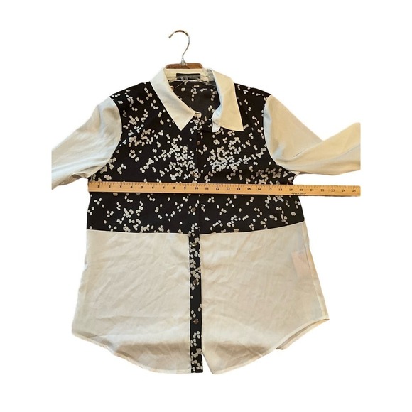 Ivanka Trump Button-Up Shirt Women L Beige/Black Long Sleeve Collared Polyester - Picture 5 of 5
